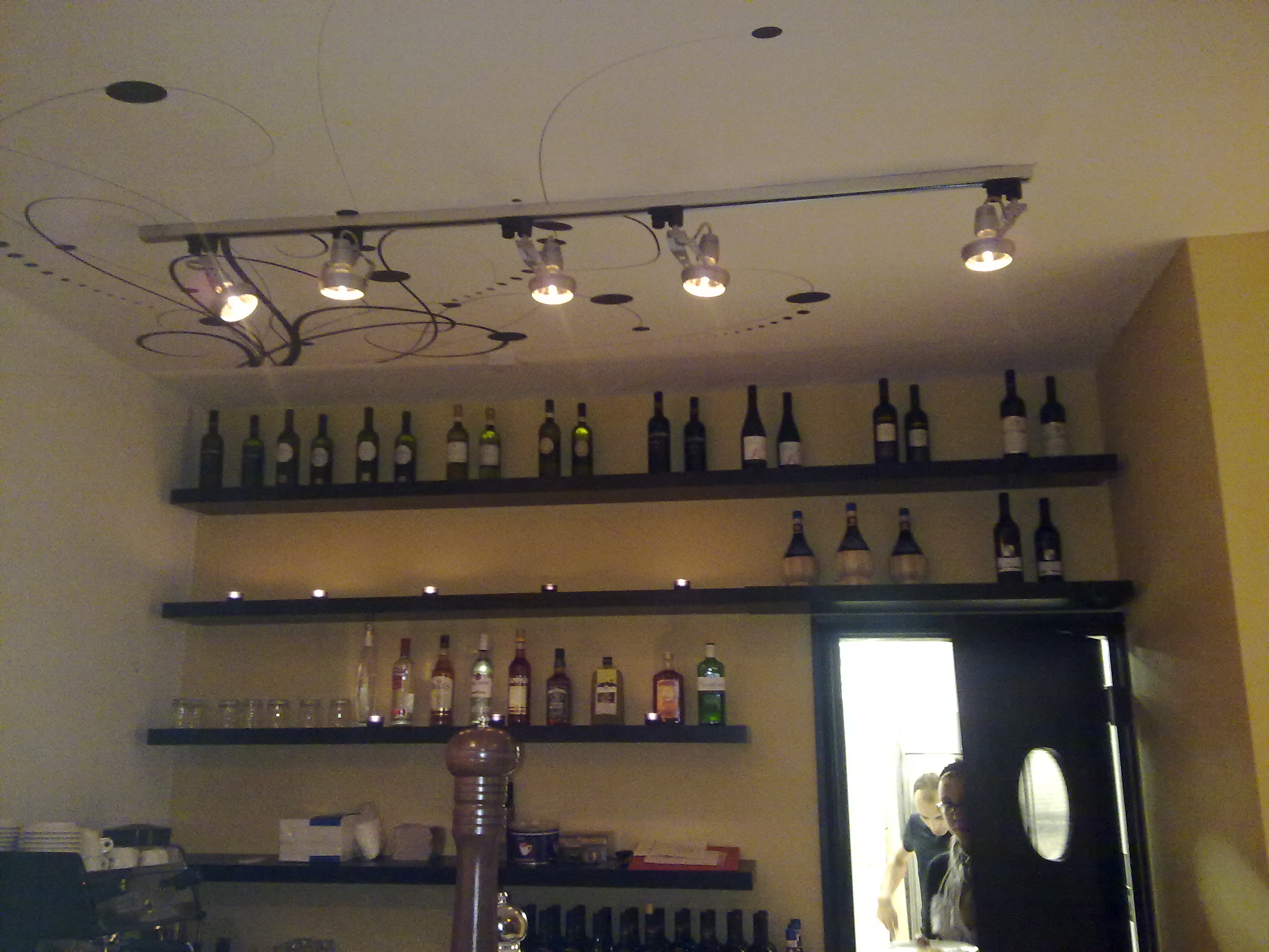LONDON RESTAURANT – Stylized Interiors